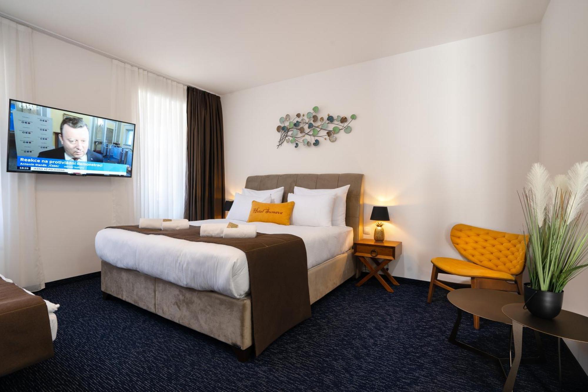 Hotel Sumava เชเลซนารูดา ภายนอก รูปภาพ