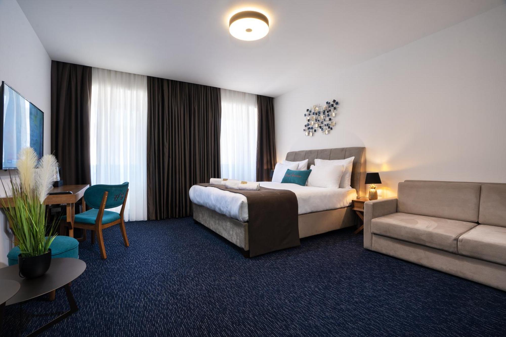 Hotel Sumava เชเลซนารูดา ภายนอก รูปภาพ